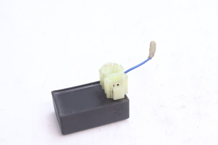 photo de Módulo CDI PEUGEOT KISBEE 4T 50 (2010 - 2017) - Outro ângulo de visão