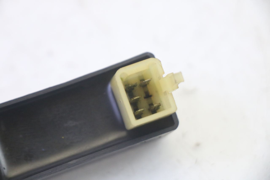 photo de Módulo CDI PEUGEOT LUDIX 50 (2005 - 2007) - Outro ângulo de visão