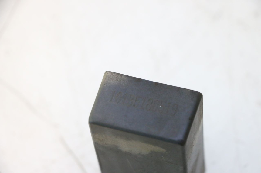 photo de CAIXA CDI VASTRO SEVENTYS 50 (2015 - 2019) - Detalhe da peça