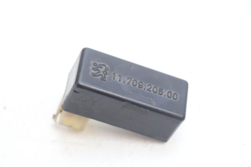 photo de Módulo CDI PEUGEOT SPEEDFIGHT LC 50 (1996 - 2002) - Outro ângulo de visão