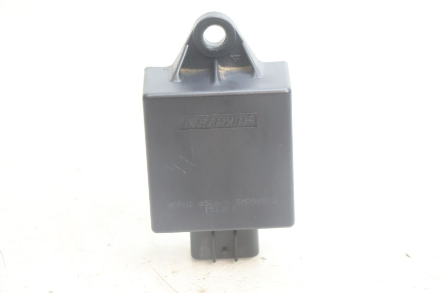 photo de CAIXA CDI PEUGEOT STREETZONE NAKED 2T 50 (2014 - 2018) - Zoom do estado de desgaste