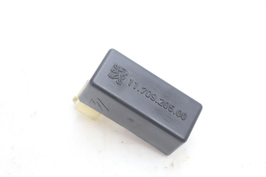 photo de Módulo CDI PEUGEOT TREKKER TKR 50 (2005 - 2014) - Zoom do estado de desgaste