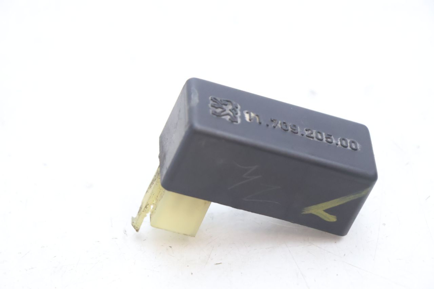 photo de Módulo CDI PEUGEOT VIVACITY 50 (2004 - 2009) - Outro ângulo de visão