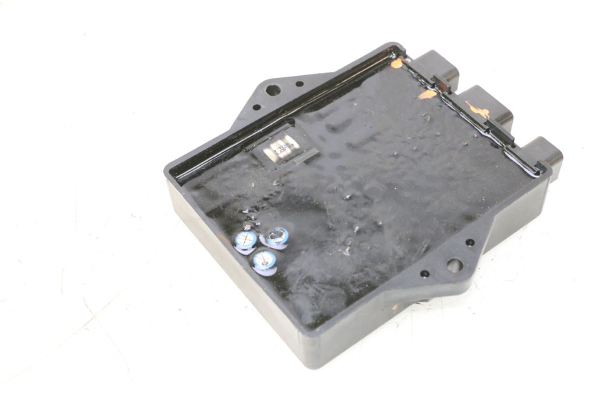 photo de CAIXA CDI YAMAHA WAVE RUNNER GP R 1200 (2000 - 2003) - Outro ângulo de visão