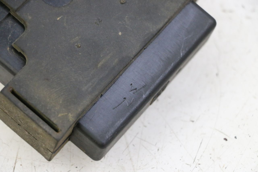 photo de Módulo CDI YAMAHA YP MAJESTY 125 (2002 - 2006) - Pontos de fixação