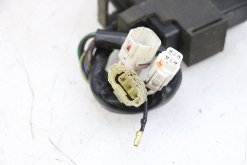 photo de Módulo CDI YAMAHA YP MAJESTY 125 (2002 - 2006) - Pontos de fixação