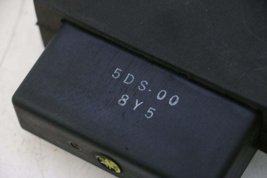 photo de Módulo CDI YAMAHA YP MAJESTY 125 (1998 - 2001) - Estado da superfície
