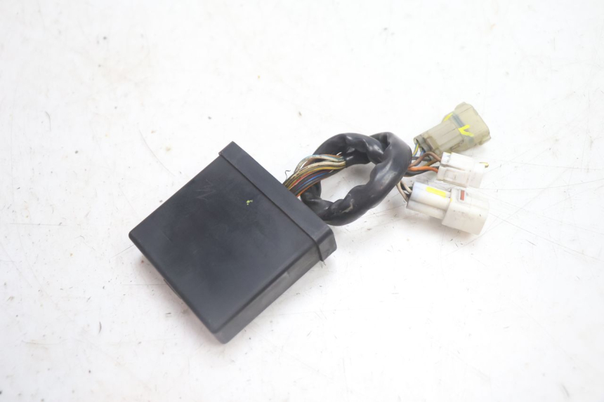 photo de Módulo CDI YAMAHA YP MAJESTY 125 (2002 - 2006) - Outro ângulo de visão