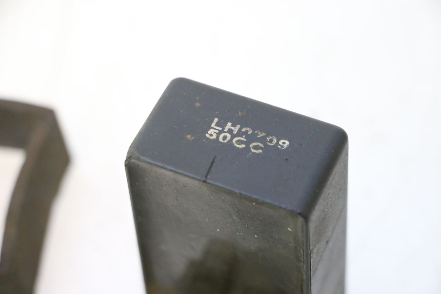 photo de CAIXA CDI YIYING YY50QT-6 50 - Detalhe da peça