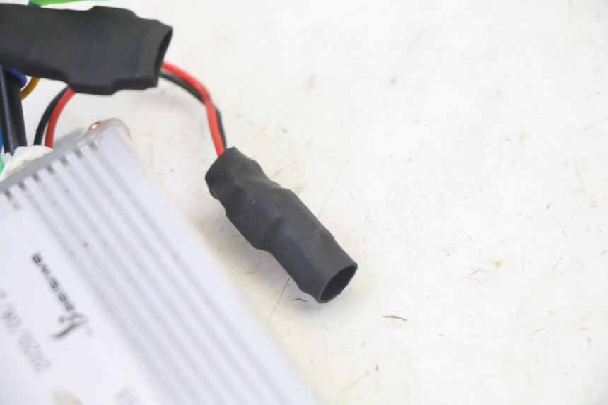 photo de Módulo CDI MOOVWAY Z8 1 - Estado da superfície