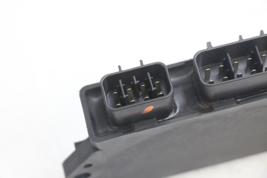 photo de CAIXA CDI KAWASAKI ZX-6R ZX6R 600 (2000 - 2002) - Pontos de fixação