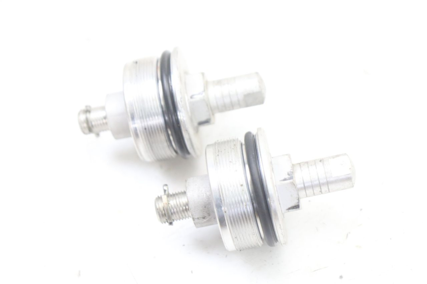photo de TAMPA DE GARFO SUZUKI GSX F GSXF 650 (2007 - 2015) - Detalhe da peça