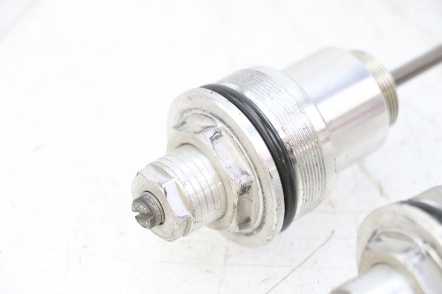 photo de TAMPA DA FORQUILHA YAMAHA TDM ABS 900 (2002 - 2014) - Ampliação técnica