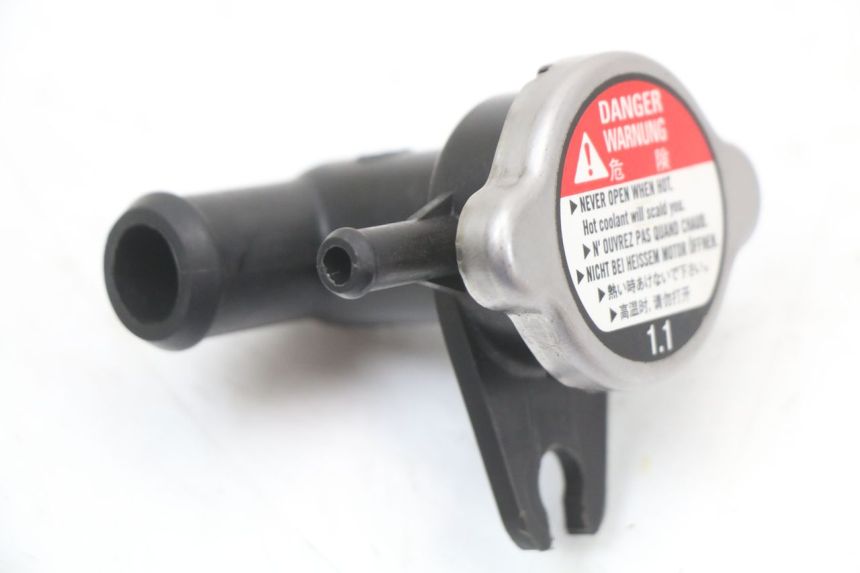 photo de TAMPA DO RADIADOR HONDA FJS SILVER WING SILVERWING 400 (2005 - 2008) - Vista principal
