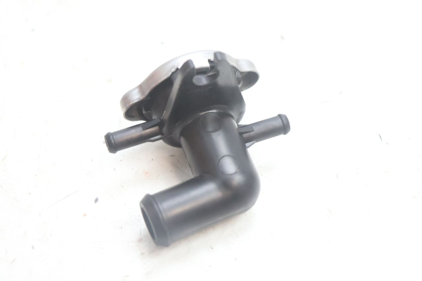 photo de TAMPA DO RADIADOR HONDA FJS SILVER WING SILVERWING 400 (2005 - 2008) - Outro ângulo de visão