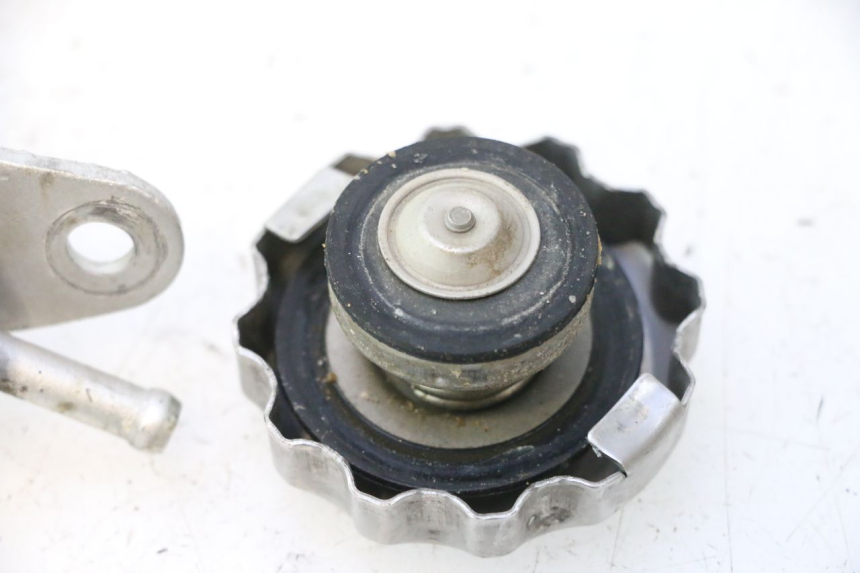 photo de TAMPA DO RADIADOR NECO GPX LC 2T 50 (2014 - 2018) - Detalhe da peça