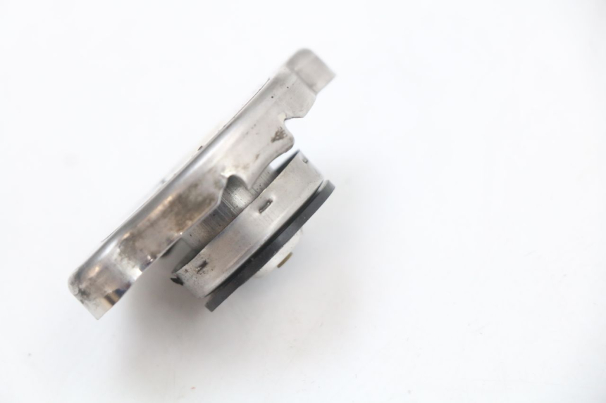 photo de TAMPA DO RADIADOR HONDA PCX (JF47) 125 (2012 - 2013) - Detalhe da peça