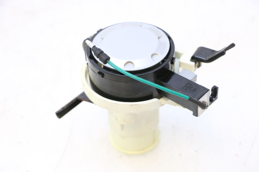 photo de TAMPA DO RESERVATÓRIO DE COMBUSTÍVEL KYMCO MOVIE S 125 (2009 - 2018) - Detalhe da peça