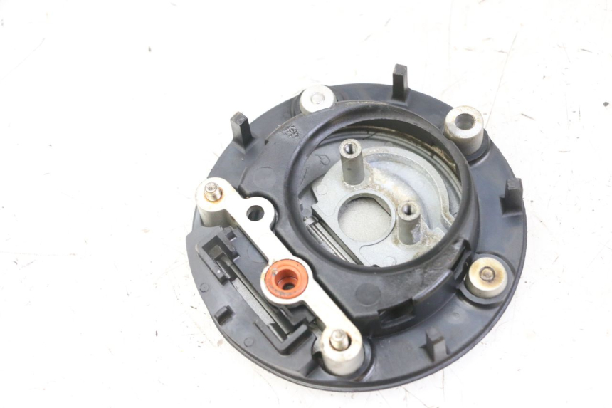 photo de TAMPA DO RESERVATÓRIO DE COMBUSTÍVEL YAMAHA XJ6 ABS 600 (2008 - 2016) - Ampliação técnica