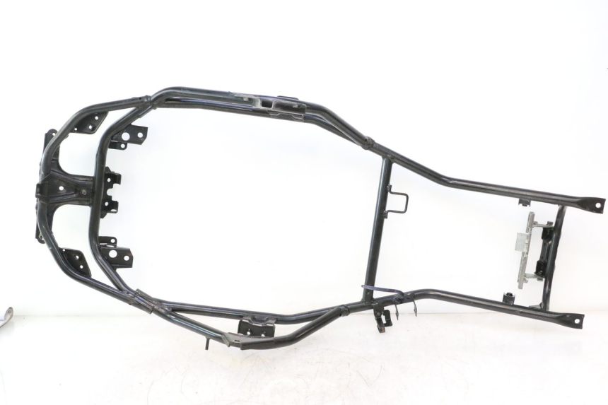 photo de LAÇO DO QUADRO TRASEIRO SUZUKI BURGMAN EXECUTIVE ABS 650 (2006 - 2012) - Detalhe da peça