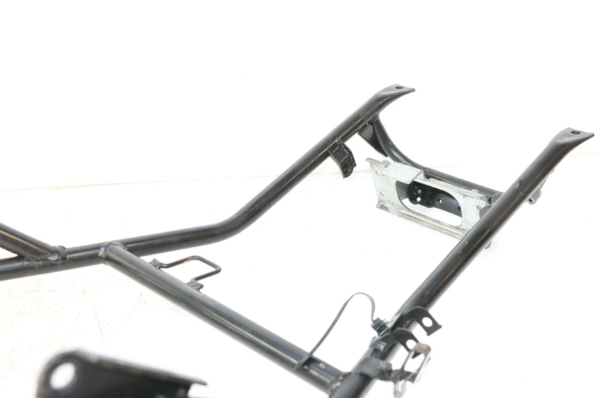 photo de LAÇO DO QUADRO TRASEIRO SUZUKI BURGMAN EXECUTIVE ABS 650 (2006 - 2012) - Zoom do estado de desgaste