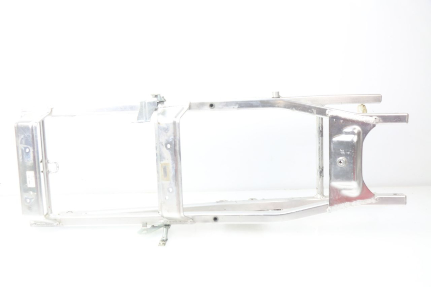 photo de ARCO DO QUADRO TRASEIRO HONDA CBR 919 RR FIREBLADE 900 (1998 - 1999) - Outro ângulo de visão