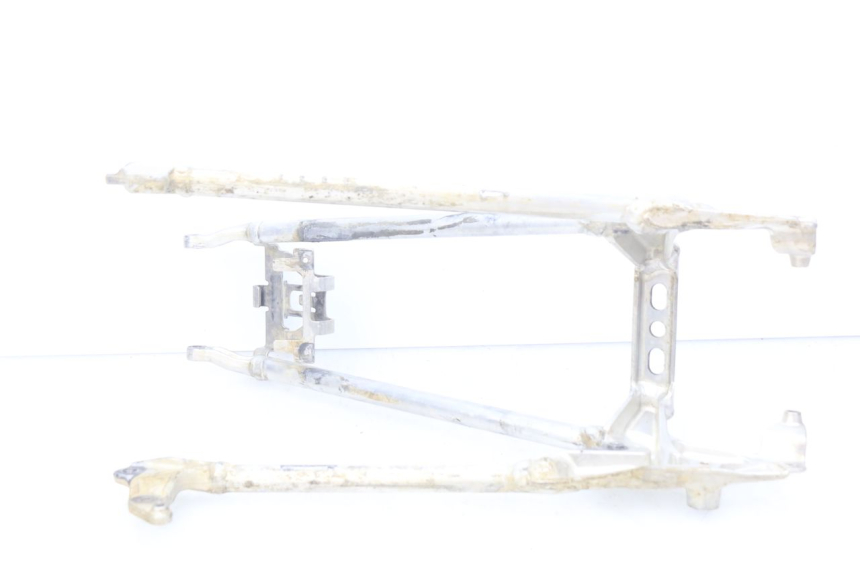 photo de ARCO DO QUADRO TRASEIRO HONDA CRF 250 (2013 - 2016) - Detalhe da peça