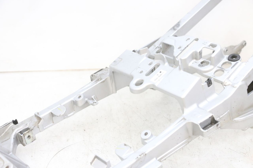 photo de ARCO DO QUADRO TRASEIRO YAMAHA FJR ABS 1300 (2006 - 2012) - Estado da superfície