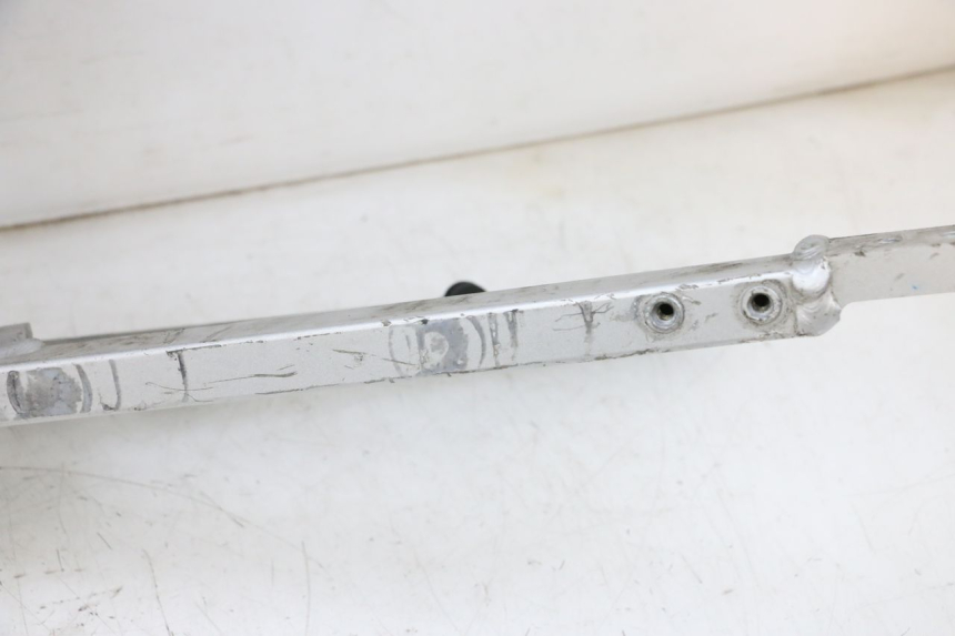 photo de ARCO DO QUADRO TRASEIRO YAMAHA FJR ABS 1300 (2006 - 2012) - Marcações e referências