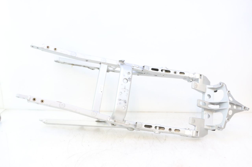 photo de LAÇO DO QUADRO TRASEIRO YAMAHA FJR 1300 (2001 - 2005) - Detalhe da peça
