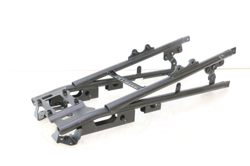 photo de ARCO DO QUADRO TRASEIRO YAMAHA FZ8 800 (2010 - 2016) - Zoom do estado de desgaste