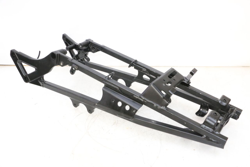 photo de ARCO DO QUADRO TRASEIRO SUZUKI GSXR GSX-R 1000 (2003 - 2004) - Vista principal
