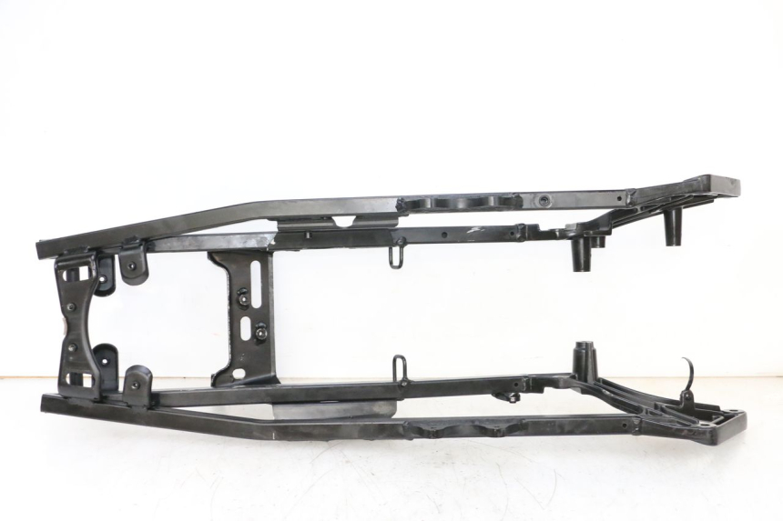 photo de ARCO DO QUADRO TRASEIRO SUZUKI GSXR GSX-R 1000 (2003 - 2004) - Outro ângulo de visão