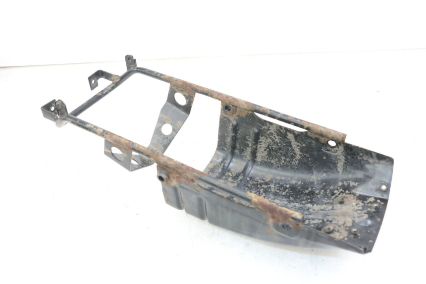 photo de ARCO DO QUADRO TRASEIRO SUZUKI GZ MARAUDER 125 (1998 - 2004) - Detalhe da peça