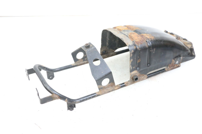 photo de ARCO DO QUADRO TRASEIRO SUZUKI GZ MARAUDER 125 (1998 - 2004) - Outro ângulo de visão