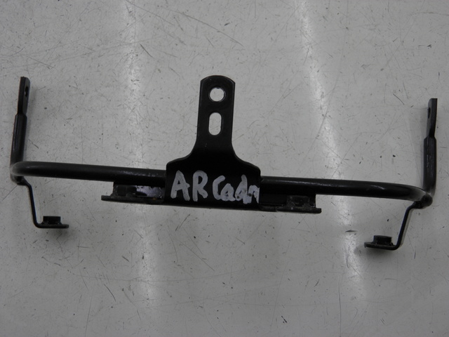 photo de ARCO DO QUADRO TRASEIRO PEUGEOT KISBEE 4T 50 (2010 - 2017) - Zoom do estado de desgaste