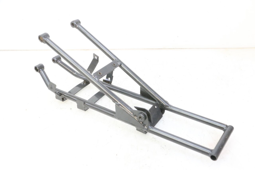 photo de ARCO DO QUADRO TRASEIRO APOLLO RFZ 125 - Detalhe da peça
