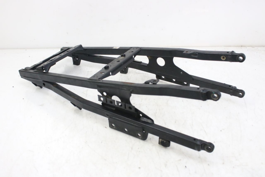 photo de ARCO DO QUADRO TRASEIRO TRIUMPH SPRINT ST 955 (1999 - 2001) - Pontos de fixação