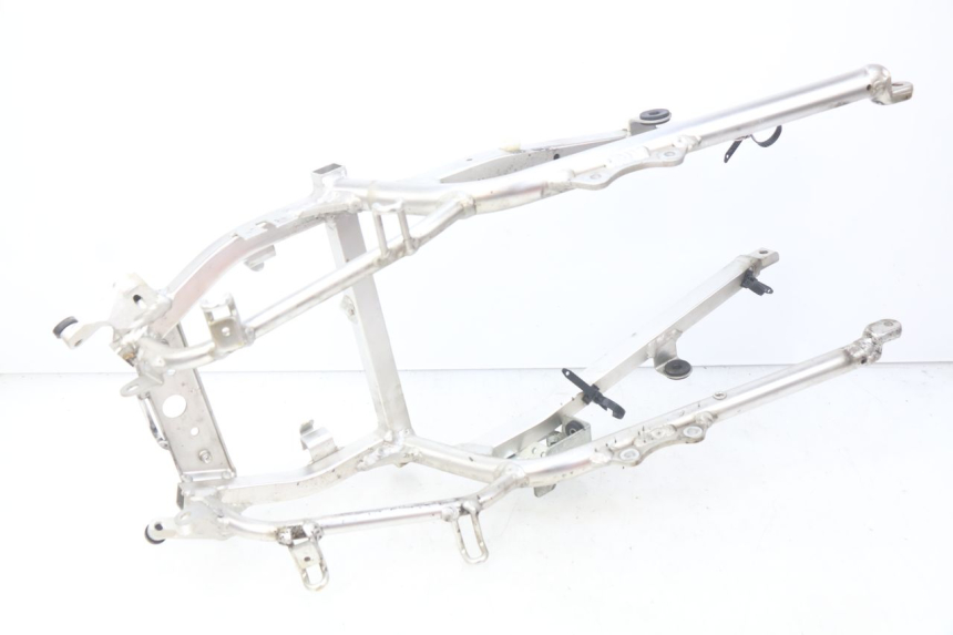 photo de ARCO DO QUADRO TRASEIRO SUZUKI TLS TL S 1000 (1997 - 2001) - Detalhe da peça