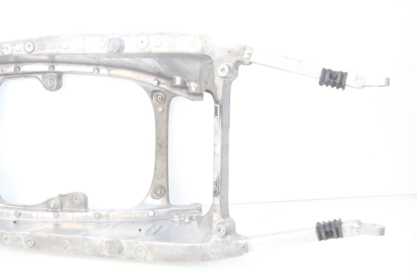 photo de ARCO DO QUADRO TRASEIRO YAMAHA XP T-MAX TMAX ABS 530 (2012 - 2015) - Ampliação técnica