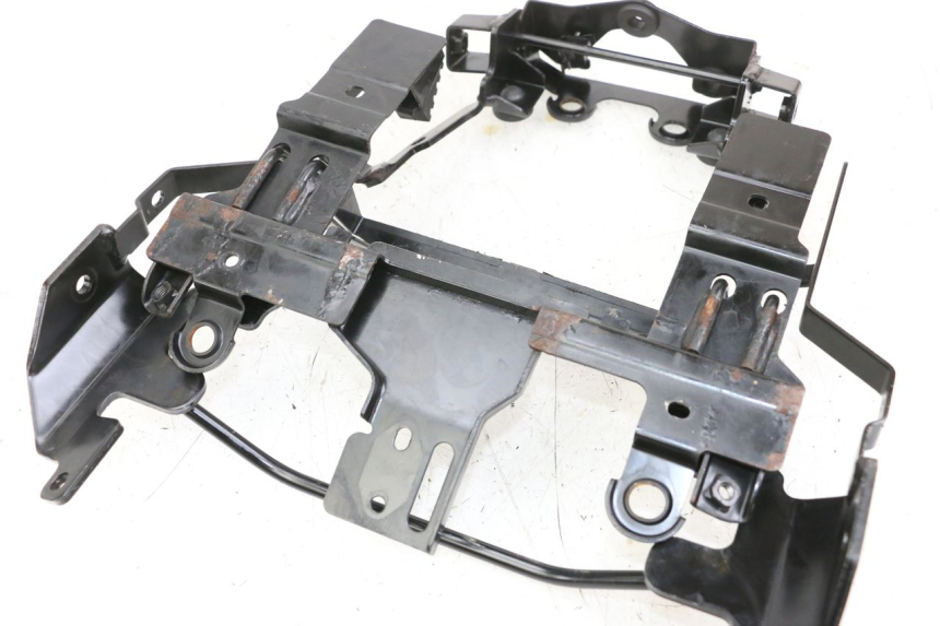 photo de ARCO DO QUADRO TRASEIRO YAMAHA FZ1 FAZER 1000 (2007 - 2009) - Detalhe da peça