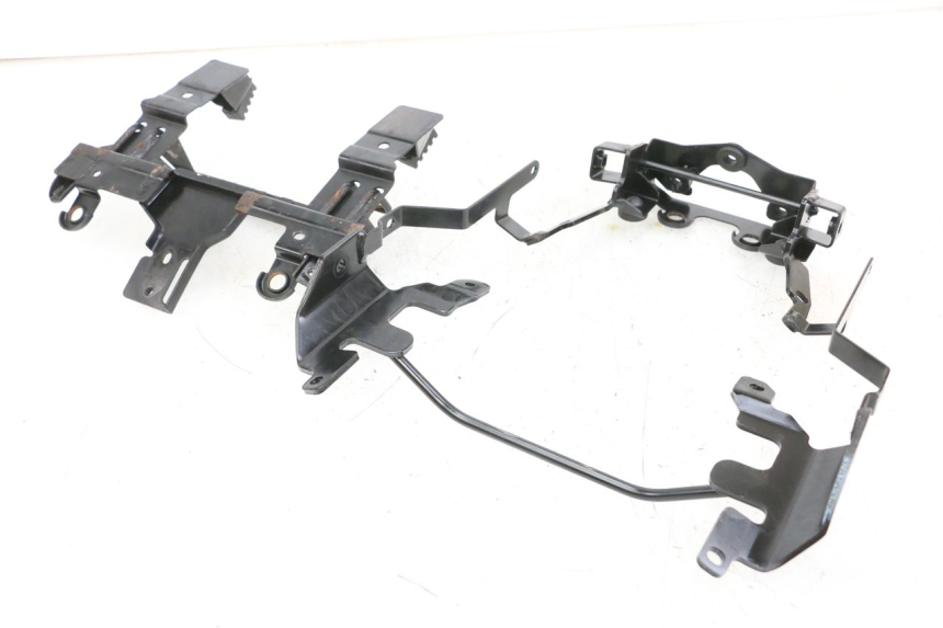 photo de ARCO DO QUADRO TRASEIRO YAMAHA FZ1 FAZER 1000 (2007 - 2009) - Zoom do estado de desgaste