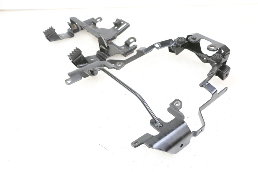 photo de ARCO DO QUADRO TRASEIRO YAMAHA FZ1 FAZER 1000 (2007 - 2009) - Outro ângulo de visão
