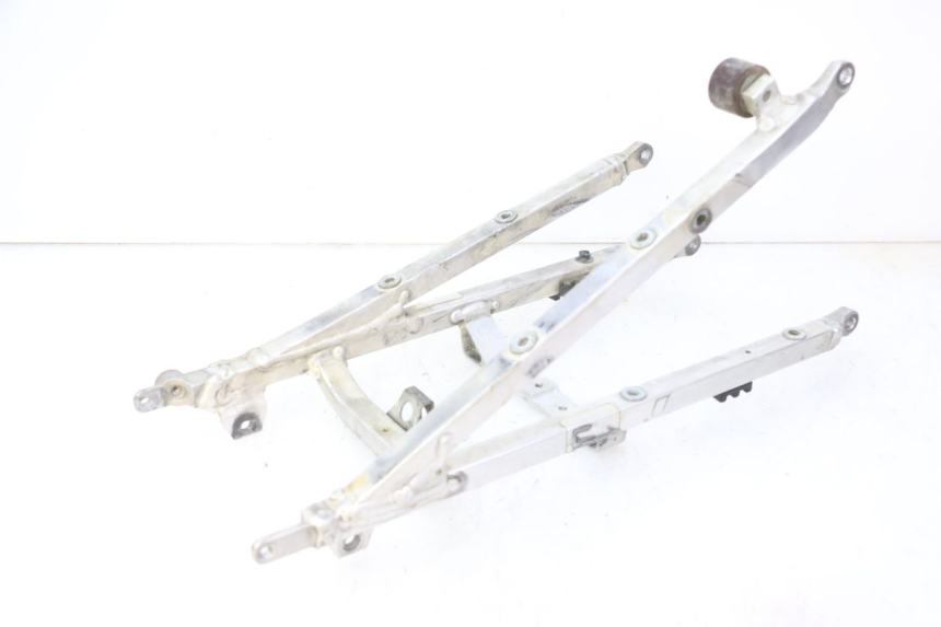 photo de ARCO DO QUADRO TRASEIRO YAMAHA YZ-F YZF 250 (2014 - 2018) - Detalhe da peça