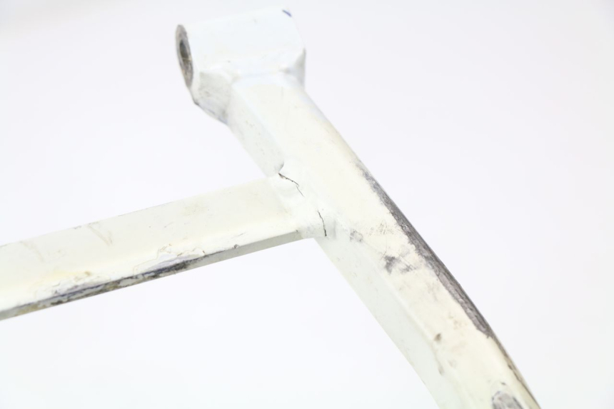 photo de ARCO DO QUADRO TRASEIRO YAMAHA YZ 125 (1998 - 2005) - Detalhe da peça