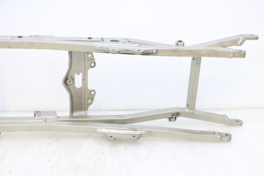 photo de LAÇO DO QUADRO TRASEIRO KAWASAKI ZX-6R ZX6R 600 (2000 - 2002) - Detalhe da peça