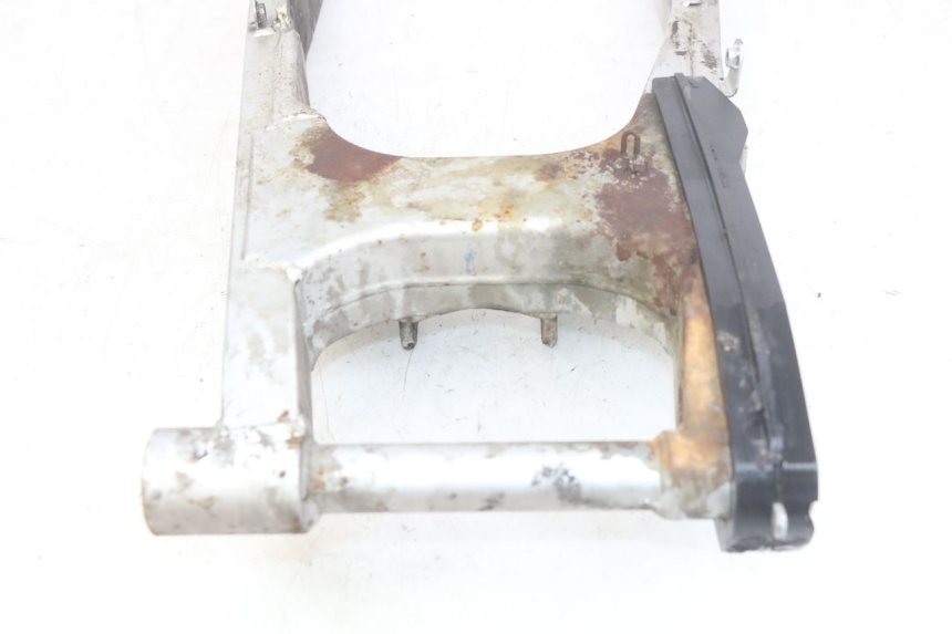 photo de BRAÇO OSCILANTE HONDA CBR F SC25 1000 (1989 - 1992) - Zoom do estado de desgaste