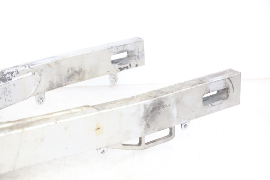 photo de BRAÇO OSCILANTE HONDA CBR F SC25 1000 (1989 - 1992) - Pontos de fixação