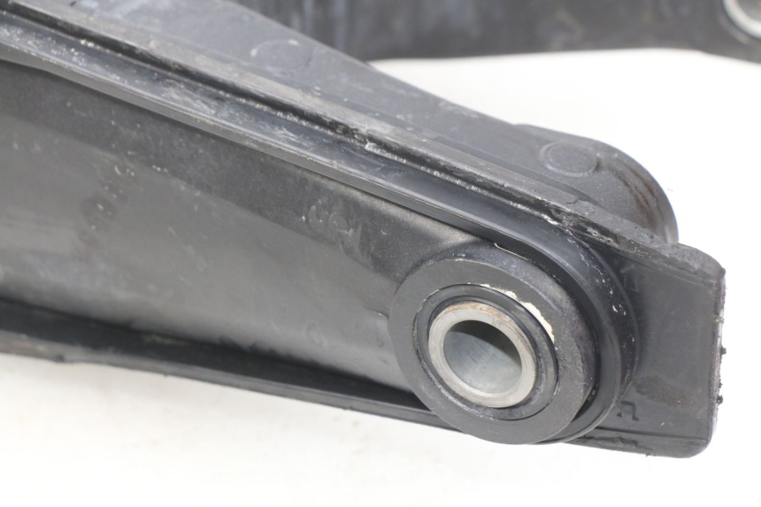 photo de Balança traseira HONDA CBRF CBR-F PC41 600 (2011 - 2013) - Zoom do estado de desgaste