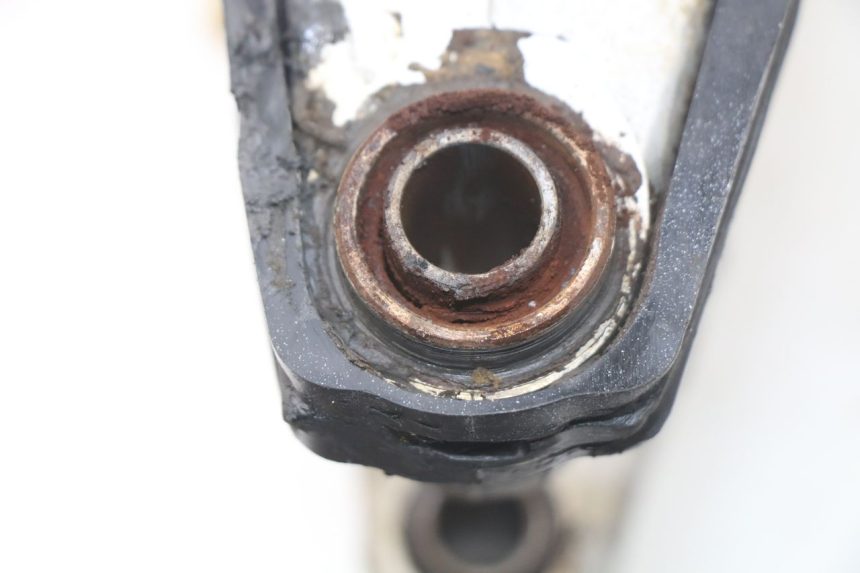 photo de BRAÇO OSCILANTE HONDA CR 125 (1989 - 1991) - Outro ângulo de visão
